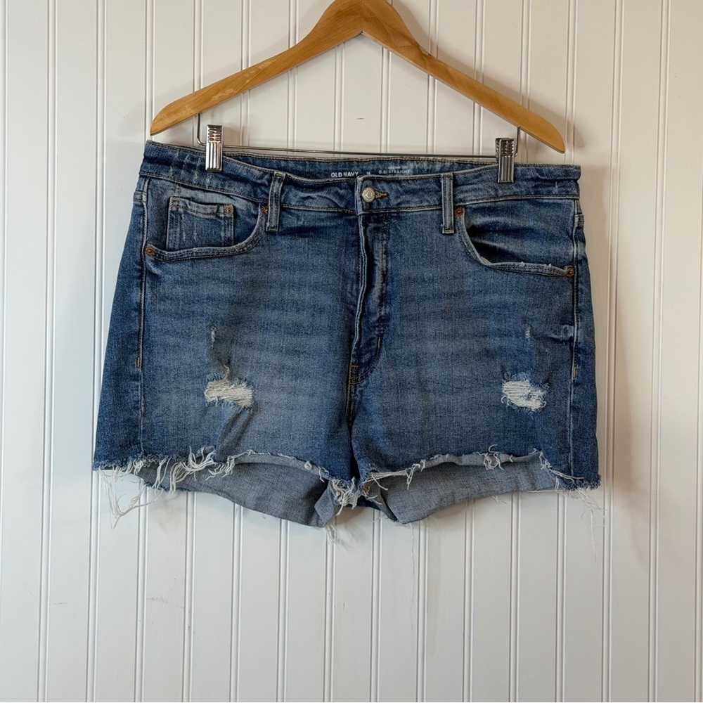 Old Navy High Rise OG Straight Blue Denim Short - size 16  / 2” inseam